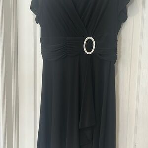 Laura size 16 formal dress